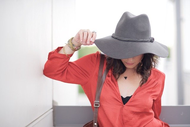 picture of a fashionable woman