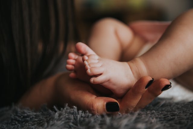 baby's feet